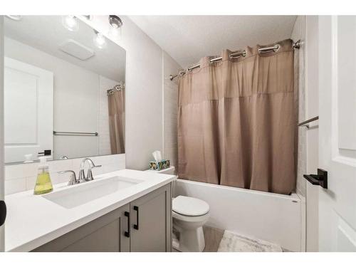 3959 206 Avenue Se, Calgary, AB - Indoor Photo Showing Bathroom