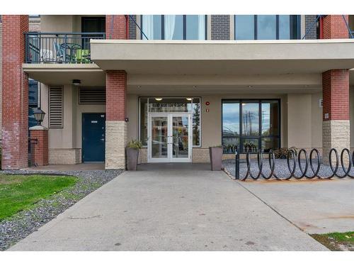 408-8880 Horton Road Sw, Calgary, AB - Outdoor With Balcony