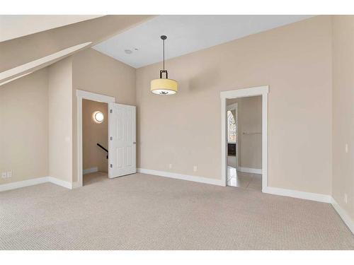 2801 Dallaire Avenue Sw, Calgary, AB - Indoor Photo Showing Other Room