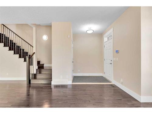 2801 Dallaire Avenue Sw, Calgary, AB - Indoor Photo Showing Other Room