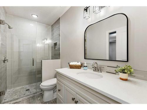 87 Cranbrook Way Se, Calgary, AB - Indoor Photo Showing Bathroom