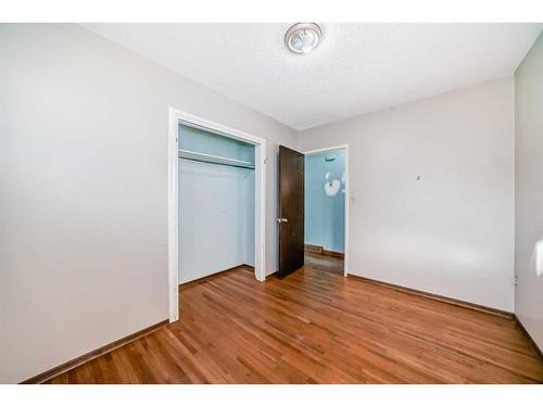 268 Acadia Drive Se, Calgary, AB - Indoor Photo Showing Other Room