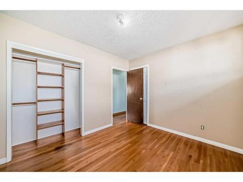 268 Acadia Drive Se, Calgary, AB - Indoor Photo Showing Other Room