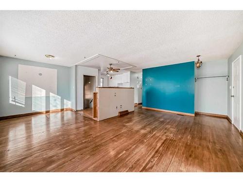 268 Acadia Drive Se, Calgary, AB - Indoor