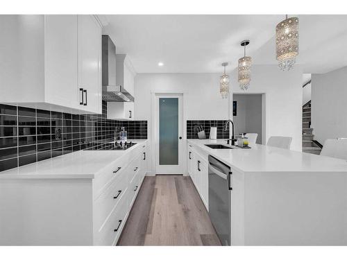 274 Seton Villas Se, Calgary, AB - Indoor Photo Showing Kitchen With Upgraded Kitchen