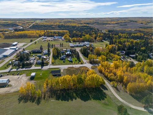 502 5 Avenue East, Winfield, AB 