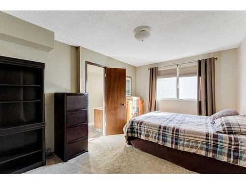 3503 Varal Road Nw, Calgary, AB - Indoor Photo Showing Bedroom