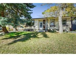 1828 Lysander Crescent SE Calgary, AB T2C 1M3