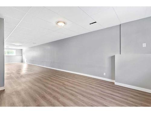 1810 5 Avenue Se, High River, AB - Indoor Photo Showing Other Room