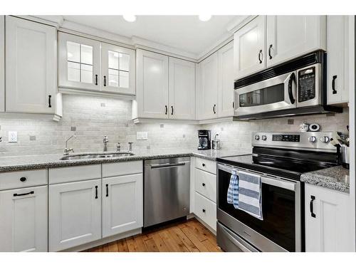 171 Mckenna Way Se, Calgary, AB - Indoor Photo Showing Kitchen With Stainless Steel Kitchen With Upgraded Kitchen