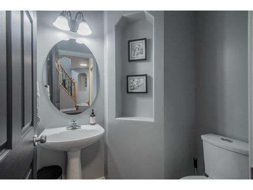 1035 Tuscany Drive Nw, Calgary, AB - Indoor Photo Showing Bathroom