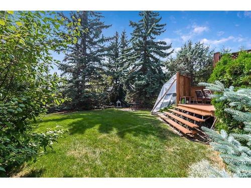 260 Canterville Drive Sw, Calgary, AB - Outdoor