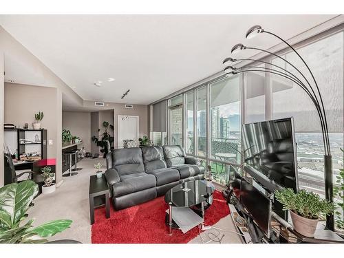 1606-210 15 Avenue Se, Calgary, AB - Indoor Photo Showing Living Room