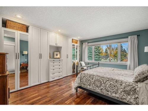 14936 Parkland Boulevard Se, Calgary, AB - Indoor Photo Showing Bedroom