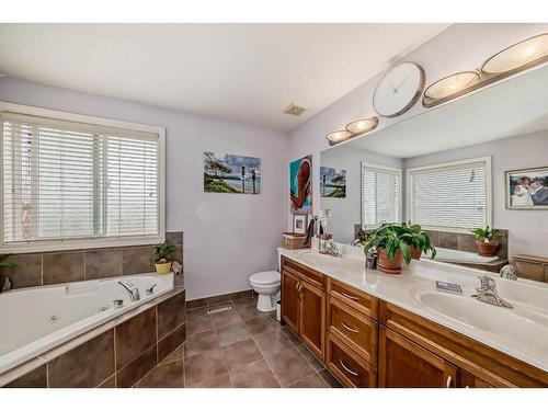 122 Montenaro Crescent, Rural Rocky View County, AB - Indoor Photo Showing Bathroom