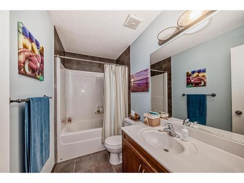 122 Montenaro Crescent, Rural Rocky View County, AB - Indoor Photo Showing Bathroom