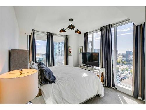 905-510 6 Avenue Se, Calgary, AB - Indoor Photo Showing Bedroom