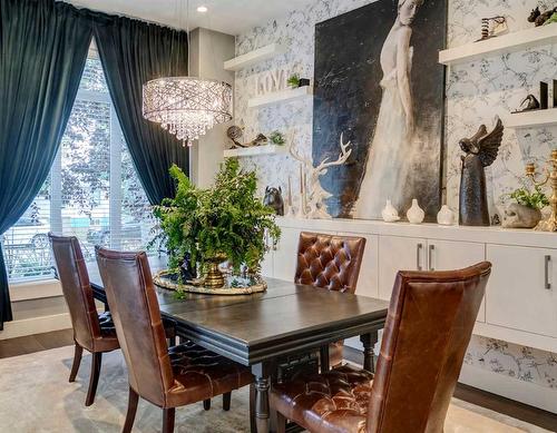 423 23 Avenue Nw, Calgary, AB - Indoor Photo Showing Dining Room