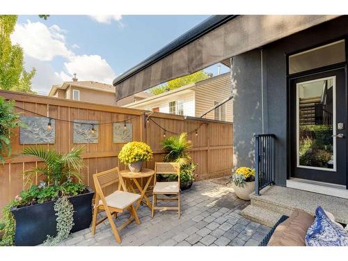 423 23 Avenue Nw, Calgary, AB - Outdoor With Deck Patio Veranda With Exterior