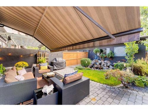 423 23 Avenue Nw, Calgary, AB - Outdoor With Deck Patio Veranda With Exterior