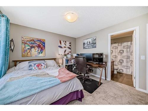 103 Auburn Bay Common Se, Calgary, AB - Indoor Photo Showing Bedroom