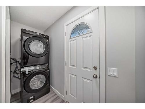 68 Pensville Road Se, Calgary, AB - Indoor Photo Showing Laundry Room