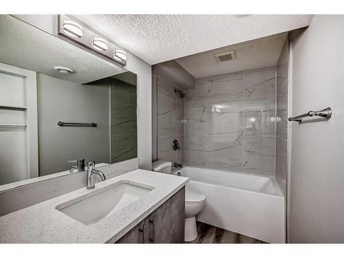 68 Pensville Road Se, Calgary, AB - Indoor Photo Showing Bathroom