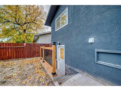 68 Pensville Road Se, Calgary, AB - Outdoor With Exterior