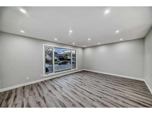 68 Pensville Road Se, Calgary, AB - Indoor Photo Showing Other Room