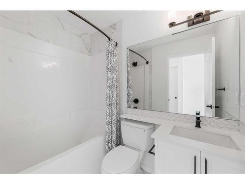 3104-3727 Sage Hill Drive Nw, Calgary, AB - Indoor Photo Showing Bathroom