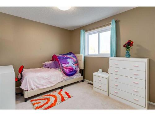 1152 Harvest Hills Drive Ne, Calgary, AB - Indoor Photo Showing Bedroom