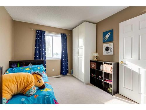 1152 Harvest Hills Drive Ne, Calgary, AB - Indoor Photo Showing Bedroom