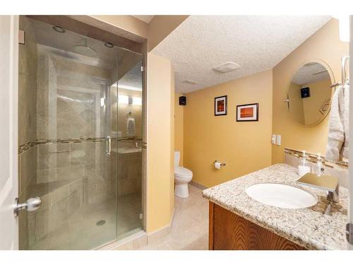 1152 Harvest Hills Drive Ne, Calgary, AB - Indoor Photo Showing Bathroom