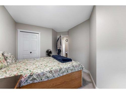 183 Saddleback Road, Calgary, AB - Indoor Photo Showing Bedroom