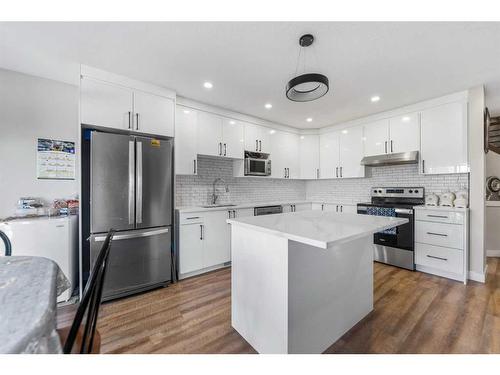 183 Saddleback Road, Calgary, AB - Indoor Photo Showing Kitchen With Upgraded Kitchen