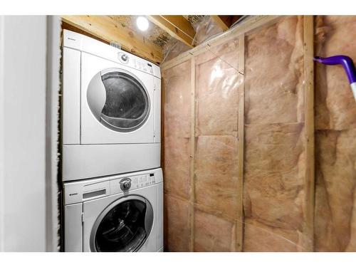 183 Saddleback Road, Calgary, AB - Indoor Photo Showing Laundry Room