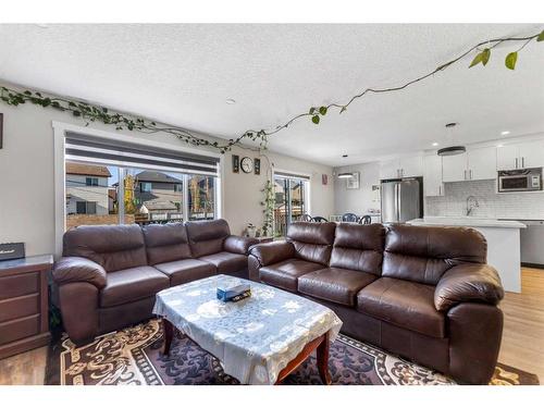 183 Saddleback Road, Calgary, AB - Indoor Photo Showing Living Room