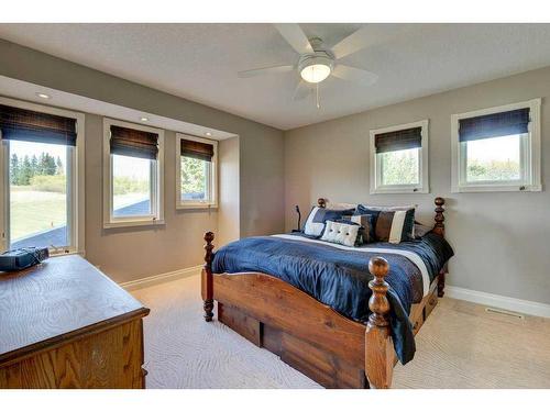 15 Vantage Ridge Estates, Rural Rocky View County, AB - Indoor Photo Showing Bedroom