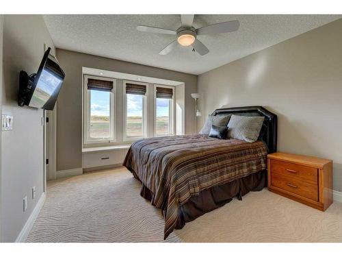 15 Vantage Ridge Estates, Rural Rocky View County, AB - Indoor Photo Showing Bedroom