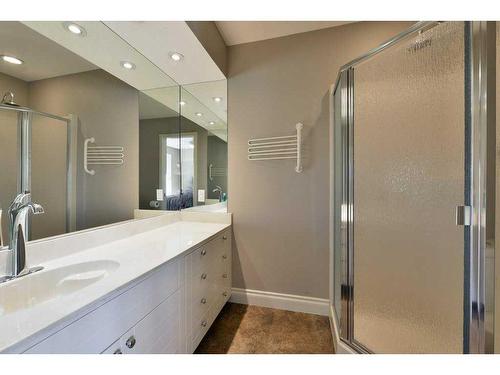 15 Vantage Ridge Estates, Rural Rocky View County, AB - Indoor Photo Showing Bathroom