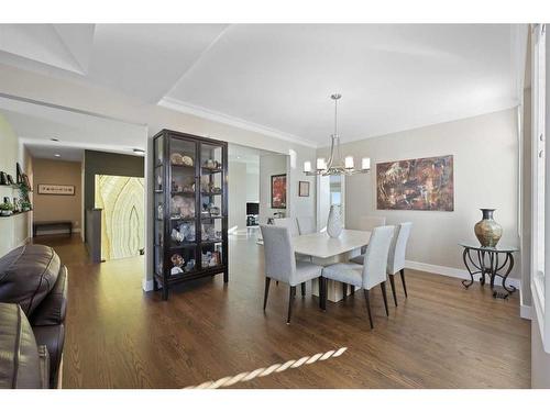 137 Signature Close Sw, Calgary, AB - Indoor Photo Showing Dining Room