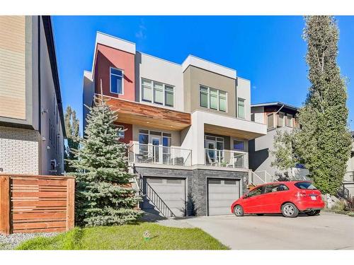 2338 Westmount Road Nw, Calgary, AB - Outdoor With Balcony