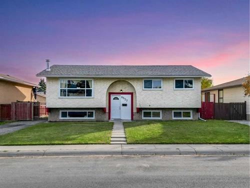 6527 23 Avenue Ne, Calgary, AB - Outdoor With Facade