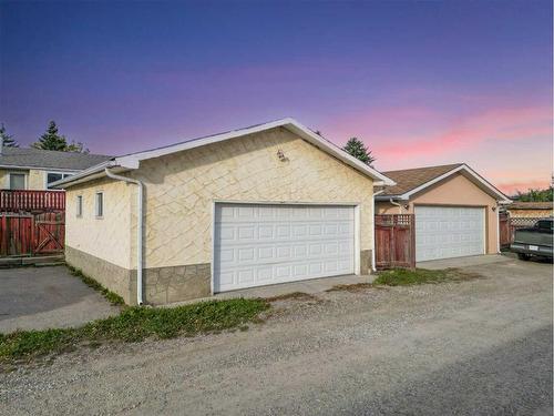 6527 23 Avenue Ne, Calgary, AB - Outdoor With Exterior