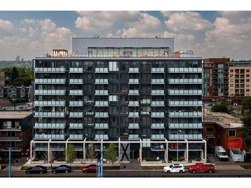 329-327 9A Street Nw, Calgary, AB - Outdoor With Facade