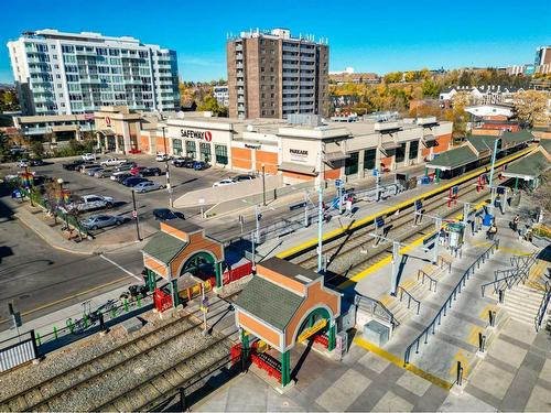 329-327 9A Street Nw, Calgary, AB - Outdoor With View