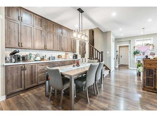 83 Masters Avenue Se, Calgary, AB - Indoor Photo Showing Dining Room