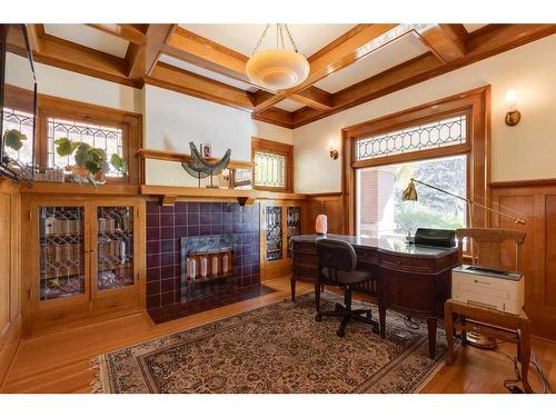 1933 5 Street Sw, Calgary, AB - Indoor With Fireplace