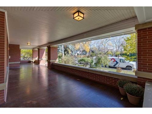 1933 5 Street Sw, Calgary, AB - Indoor Photo Showing Other Room