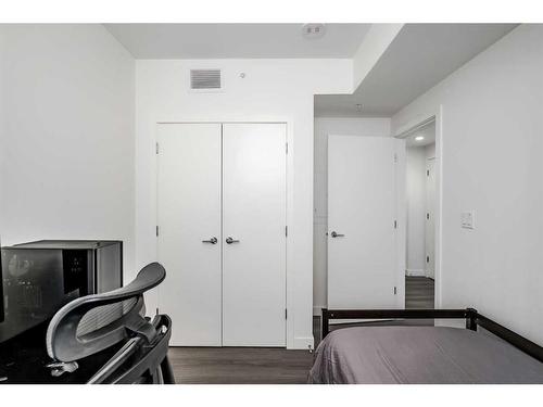 410-138 Waterfront Court Sw, Calgary, AB - Indoor